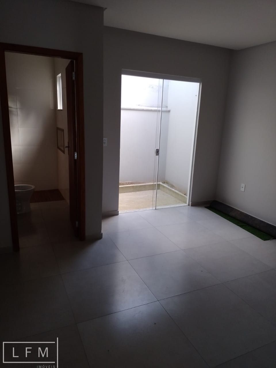 Casa à venda com 2 quartos, 62m² - Foto 14