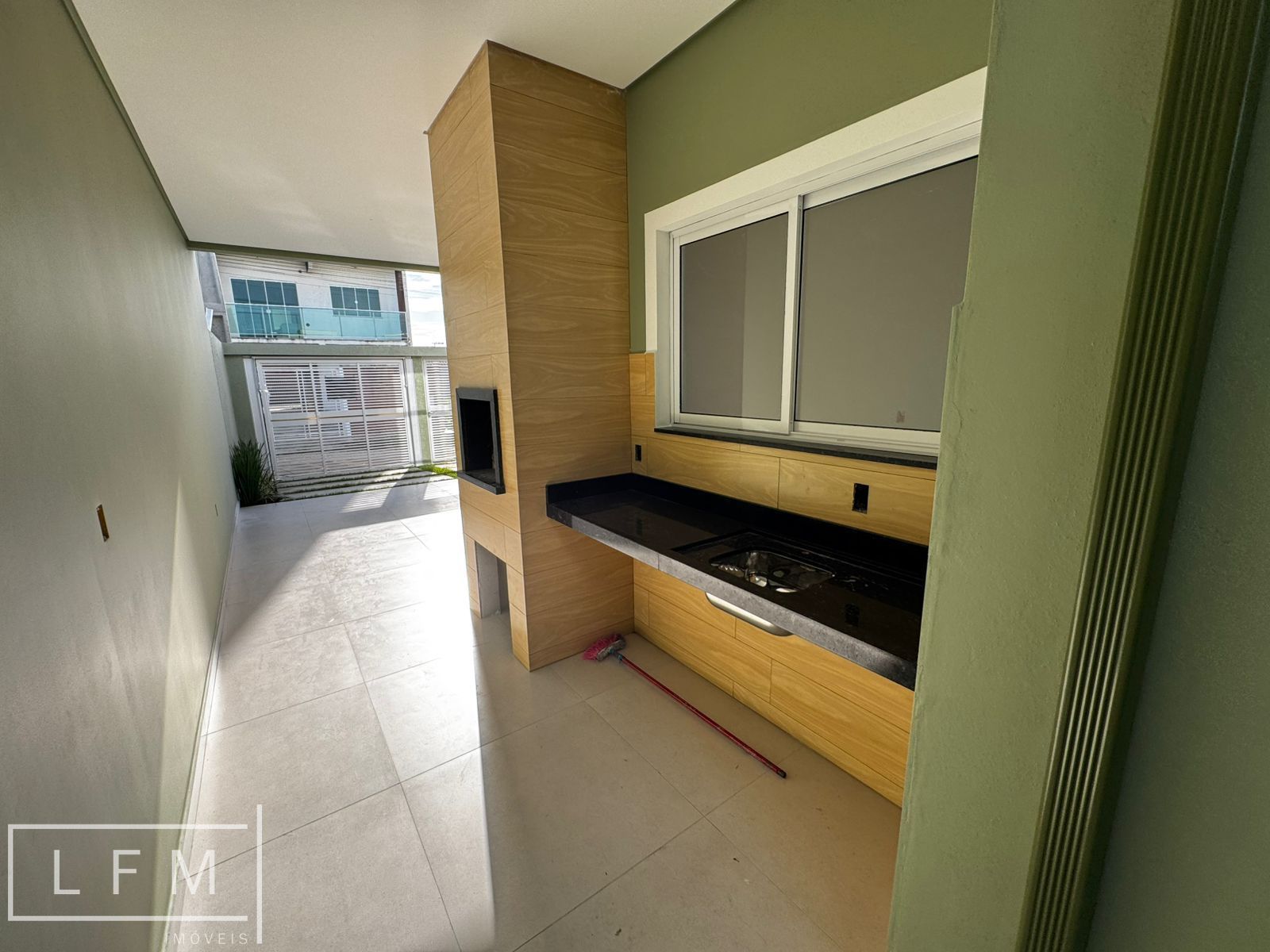 Casa geminada alto padrão pronta para morar em Barra Velha Sc