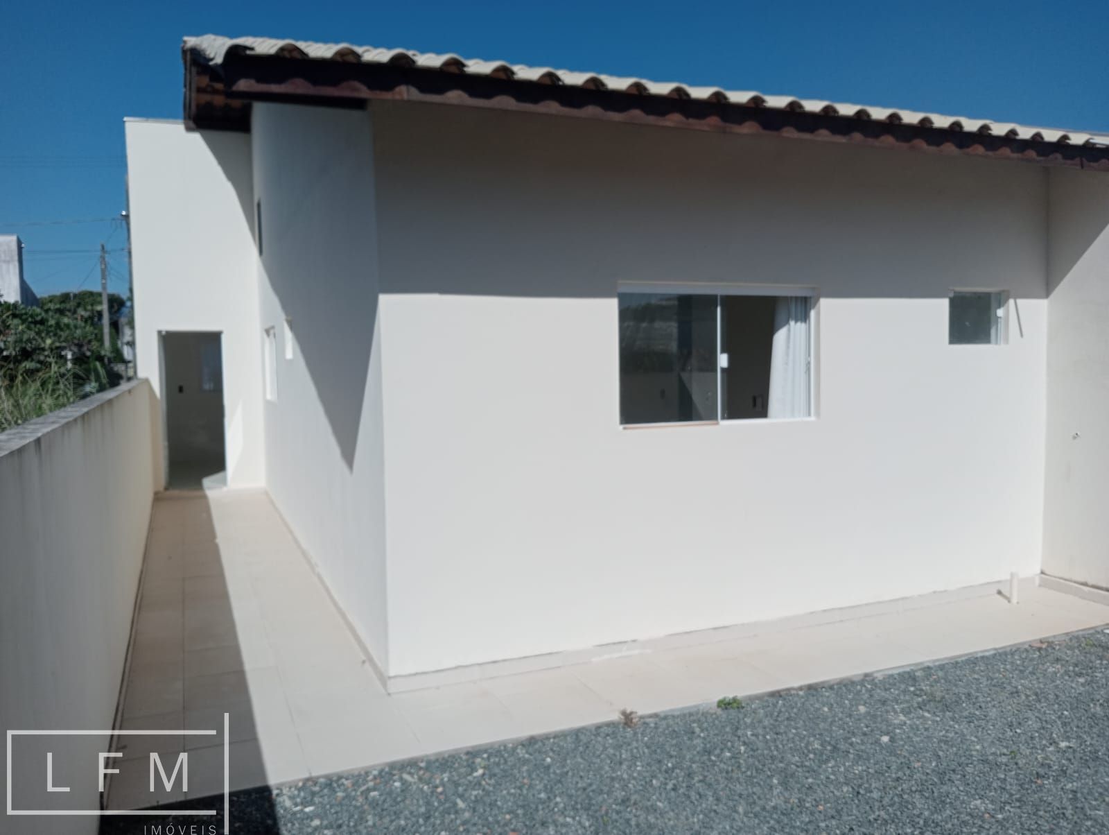 Casa à venda com 2 quartos, 70m² - Foto 14