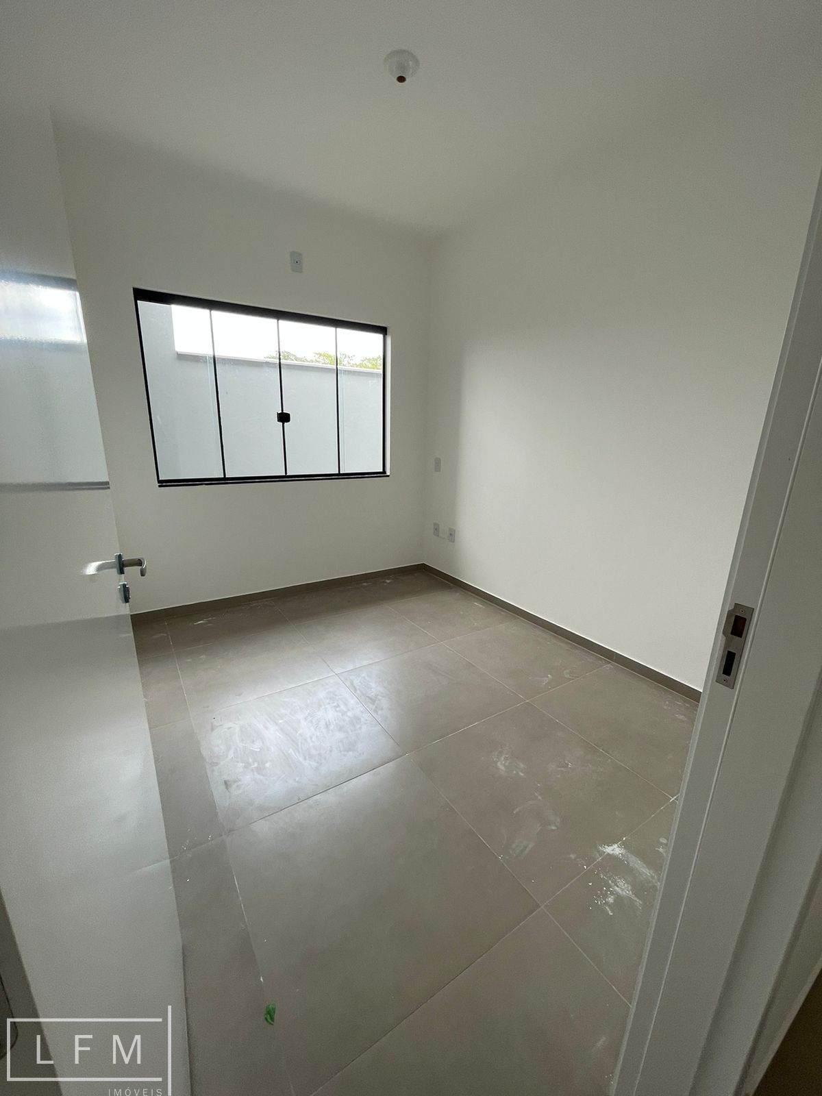 Casa à venda com 3 quartos, 104m² - Foto 11