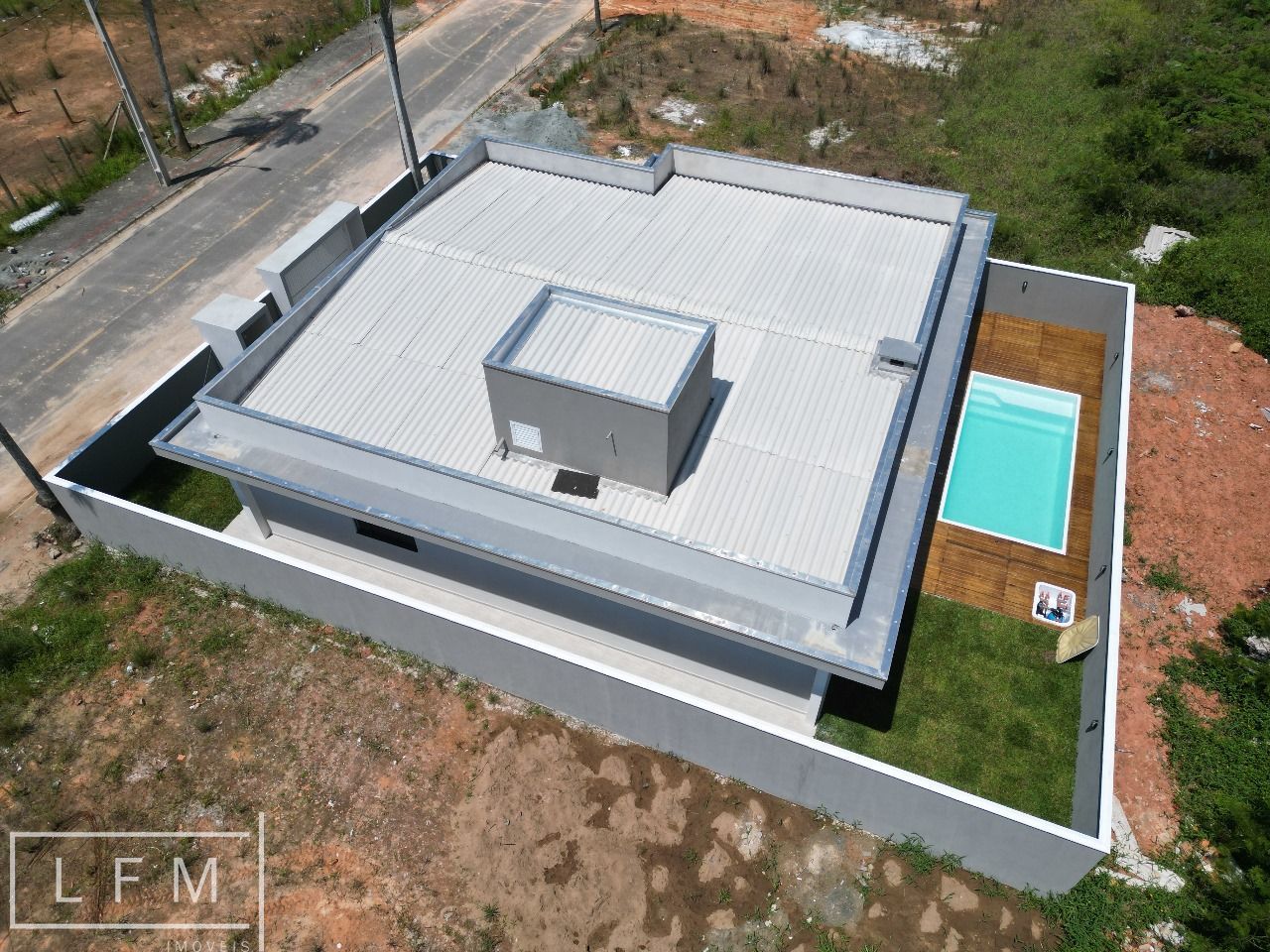 Casa à venda com 3 quartos, 200m² - Foto 5