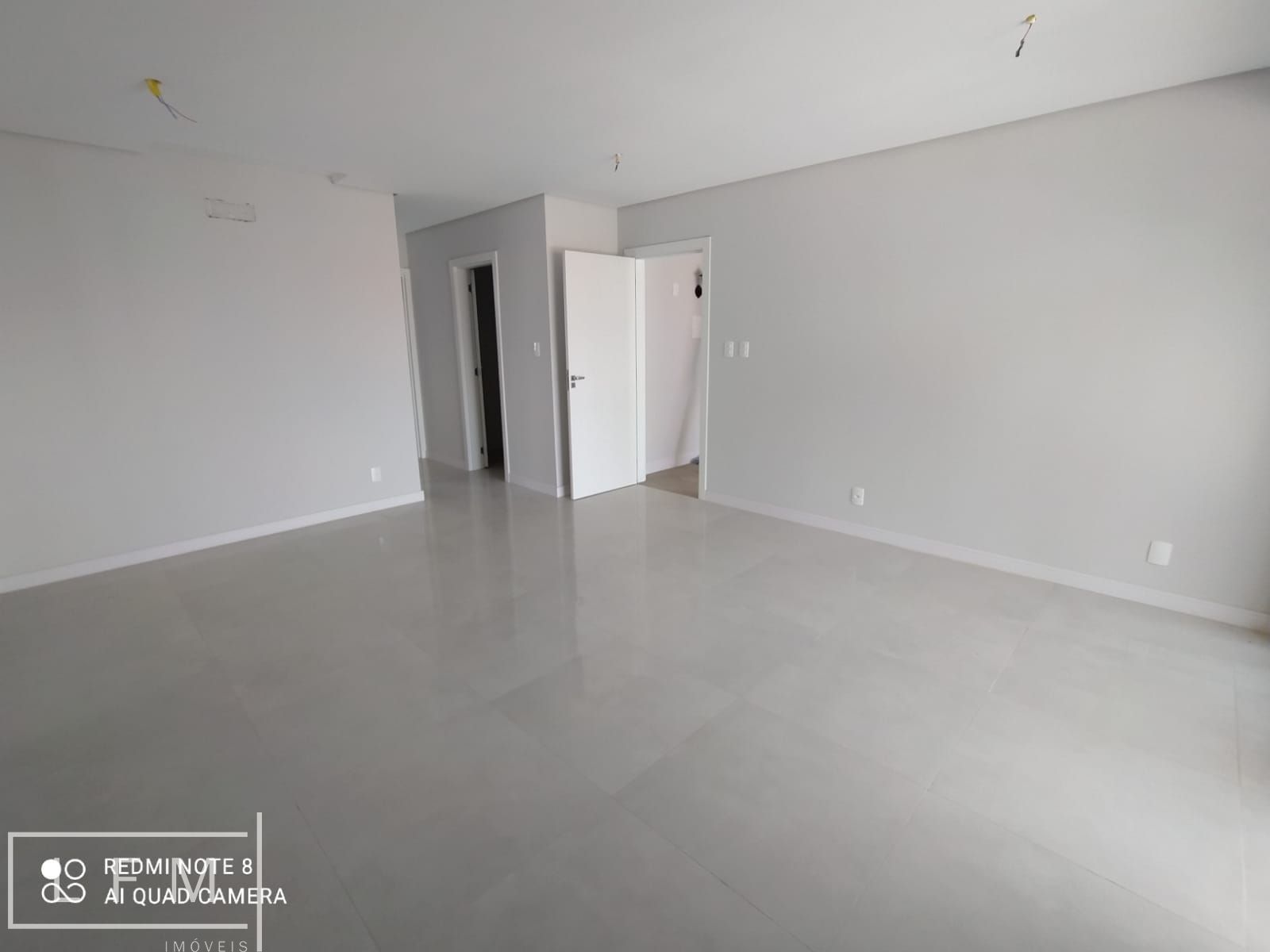 Apartamento à venda com 2 quartos, 60m² - Foto 13