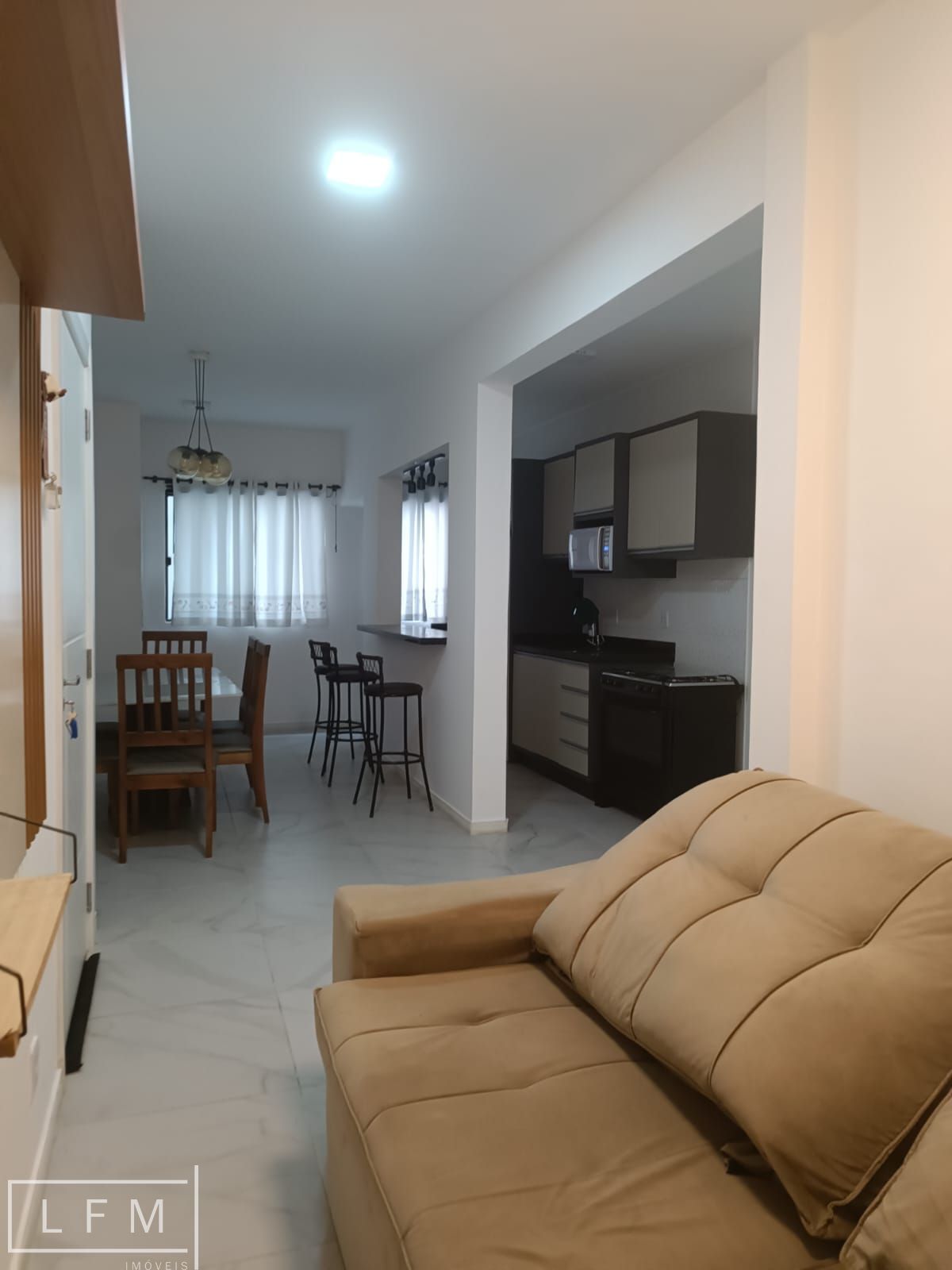 Apartamento com 2 Dormitórios à venda, 72 m² por R$ 690.000,00 Apartamento com 2 Dormitórios à venda, 72 m² por R$ 690.000,00