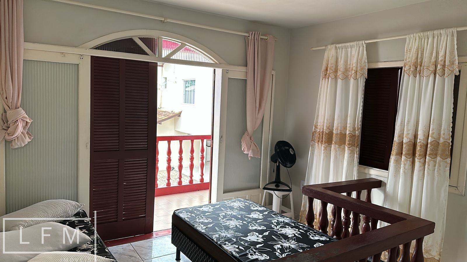 Casa à venda com 2 quartos, 150m² - Foto 27