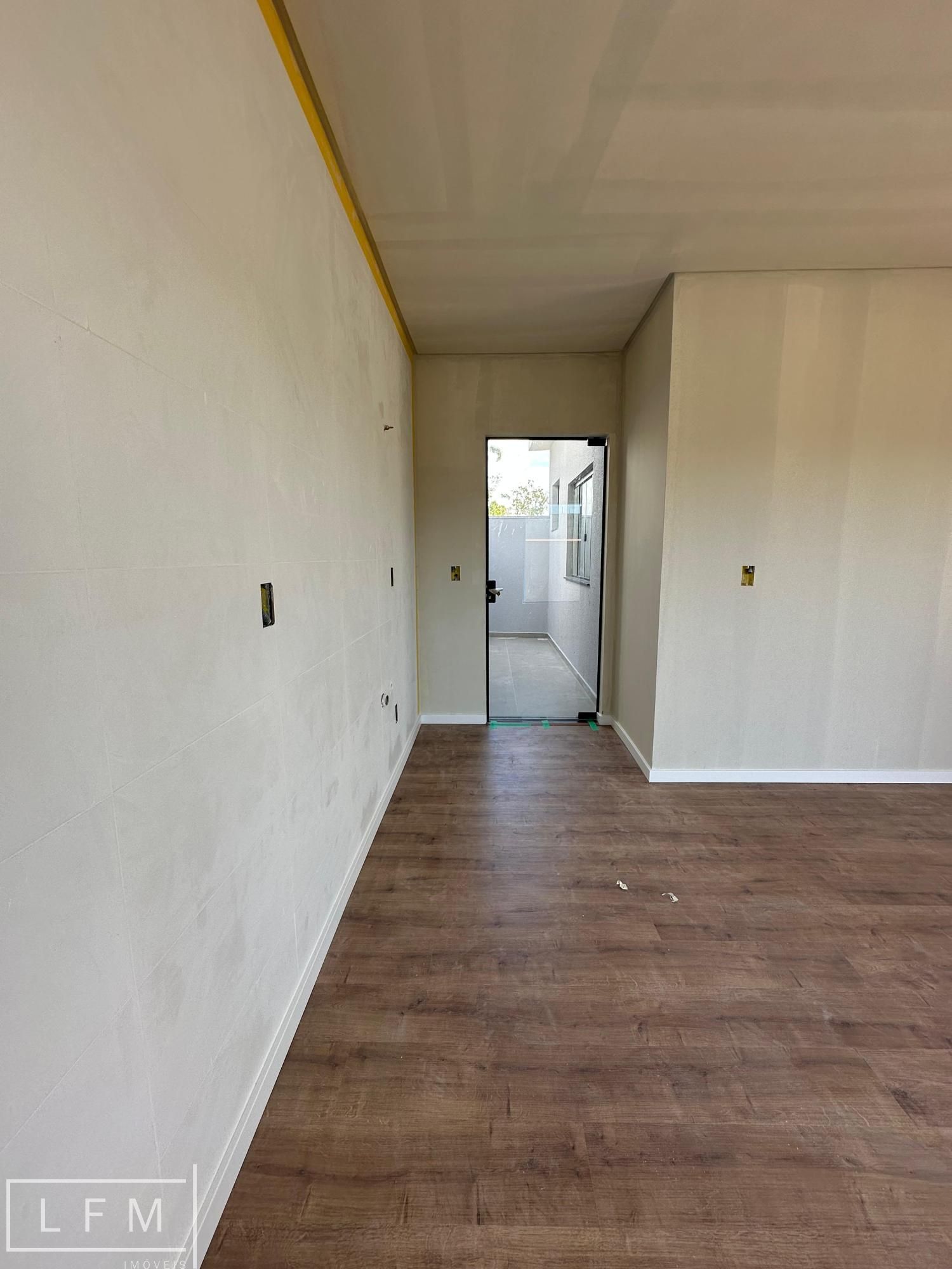 Casa com 2 Dormitórios à venda, 52 m² por R$ 310.000,00 Casa com 2 Dormitórios à venda, 52 m² por R$ 310.000,00