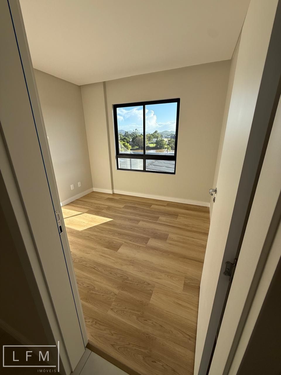 Apartamento pronto para morar no centro de Balneário Piçarras Sc
