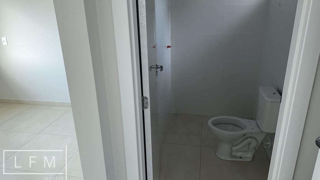 Apartamento à venda com 3 quartos, 75m² - Foto 8