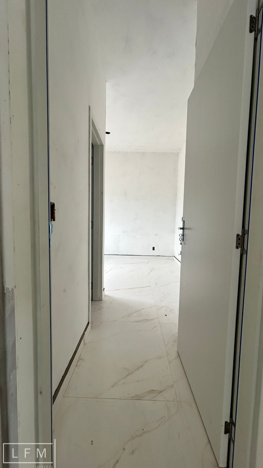 Casa à venda com 2 quartos, 67m² - Foto 5