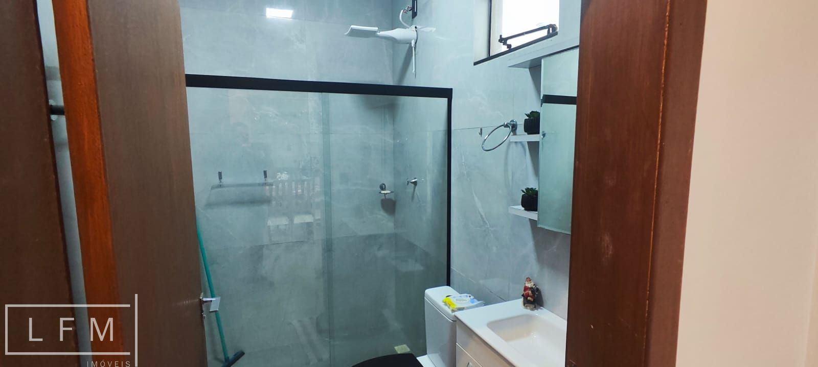 Casa à venda com 3 quartos, 250m² - Foto 43