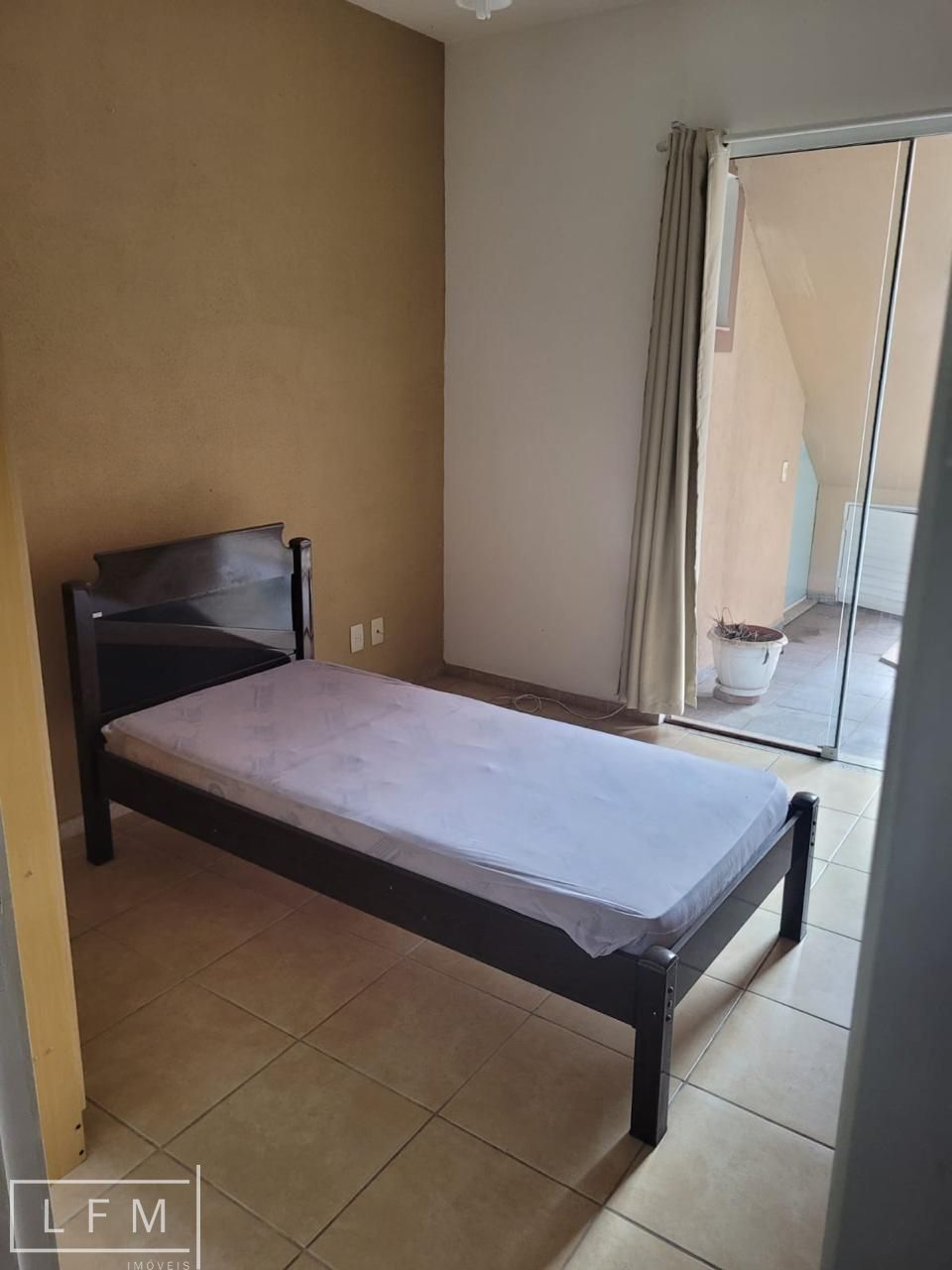 Casa à venda com 3 quartos, 300m² - Foto 18