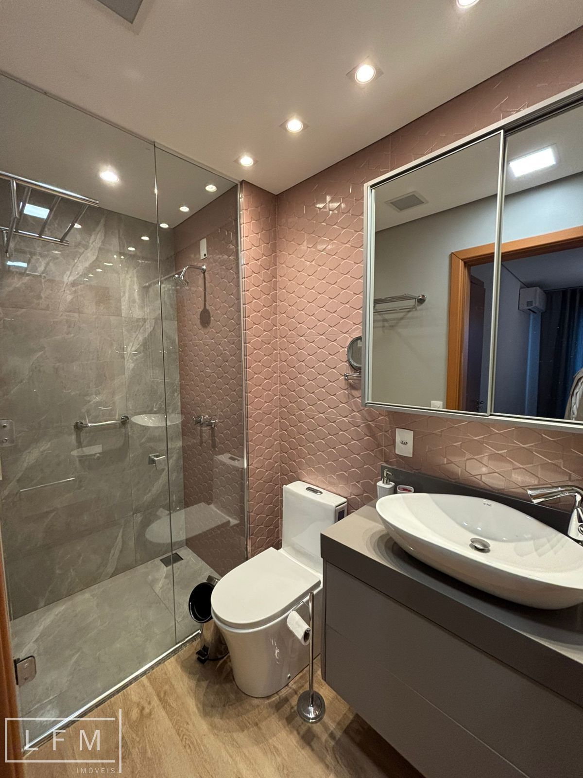 Apartamento em home club para venda em Penha