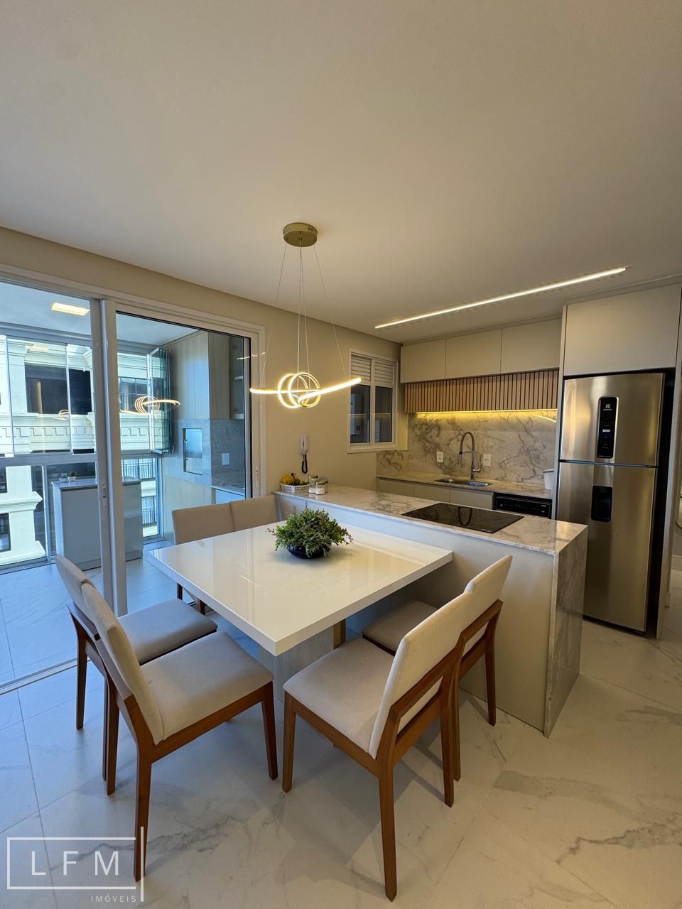 Apartamento frente em Balneário Piçarras SC
