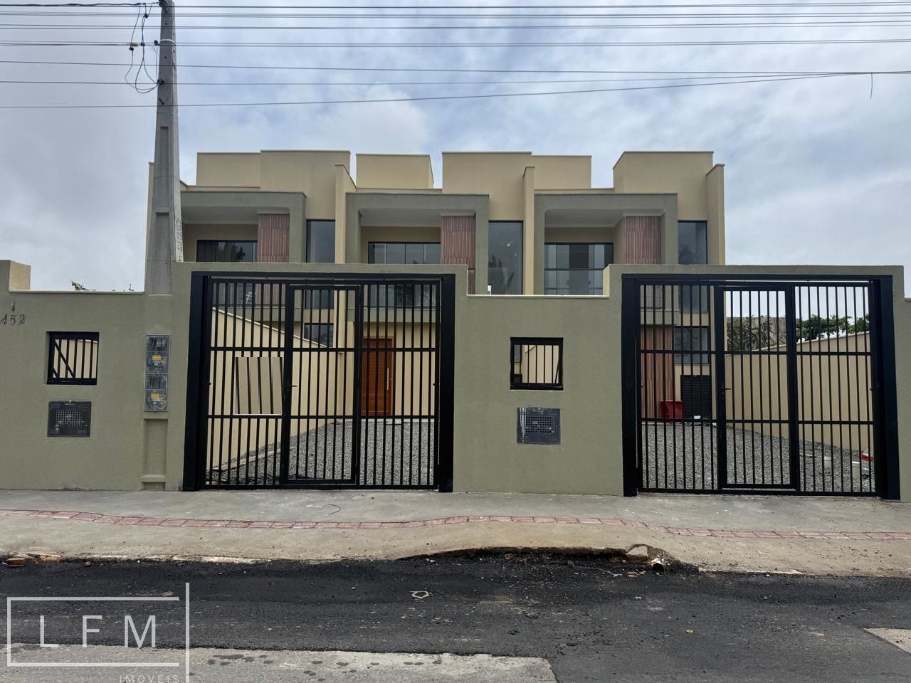 Sobrado à venda  no Nossa Senhora da Paz - Balneário Piçarras, SC. Imóveis