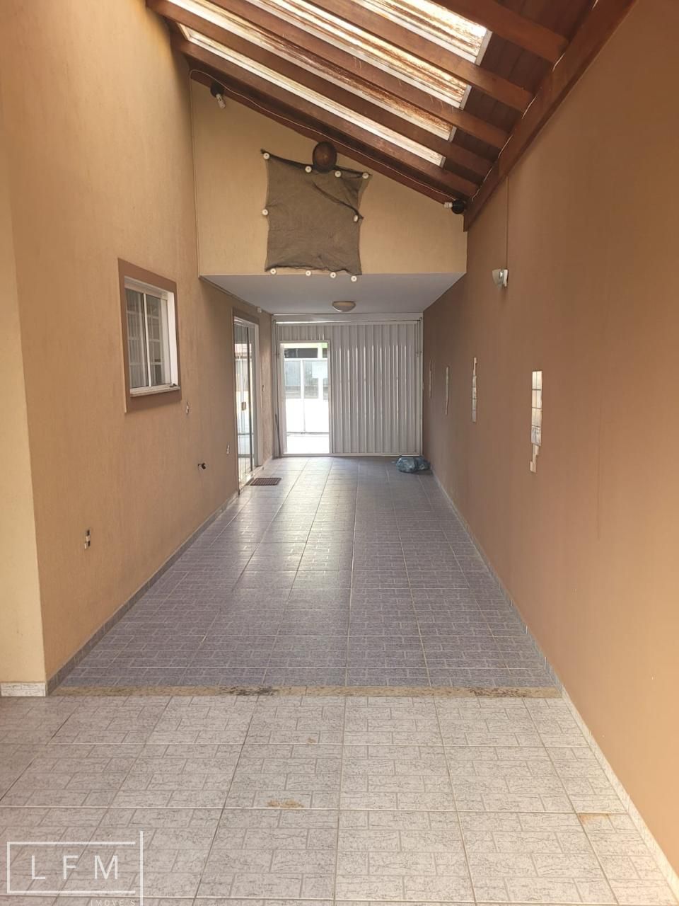 Casa à venda com 3 quartos, 300m² - Foto 22