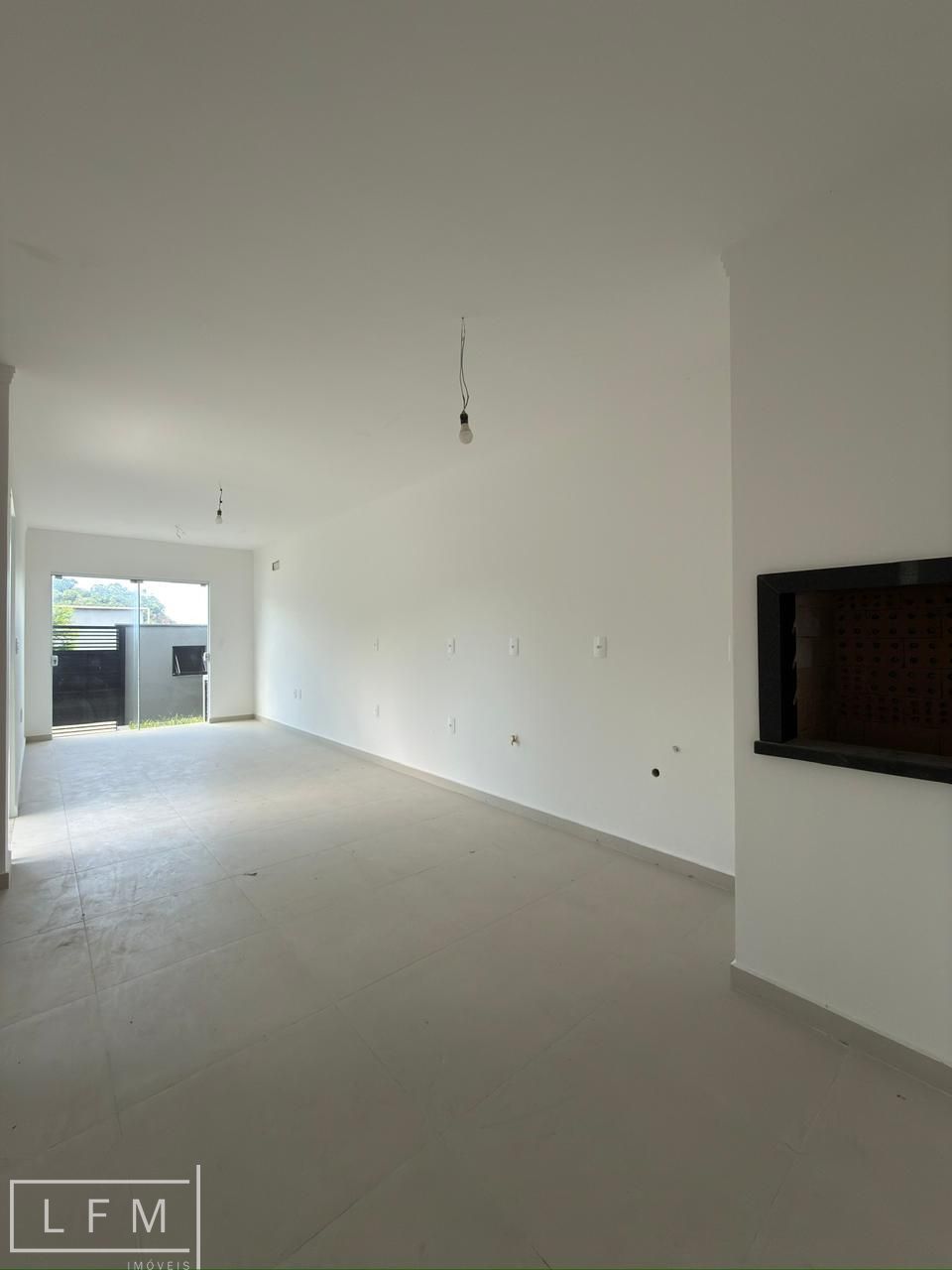 Casa com 2 Dormitórios à venda, 70 m² por R$ 450.000,00 Casa com 2 Dormitórios à venda, 70 m² por R$ 450.000,00