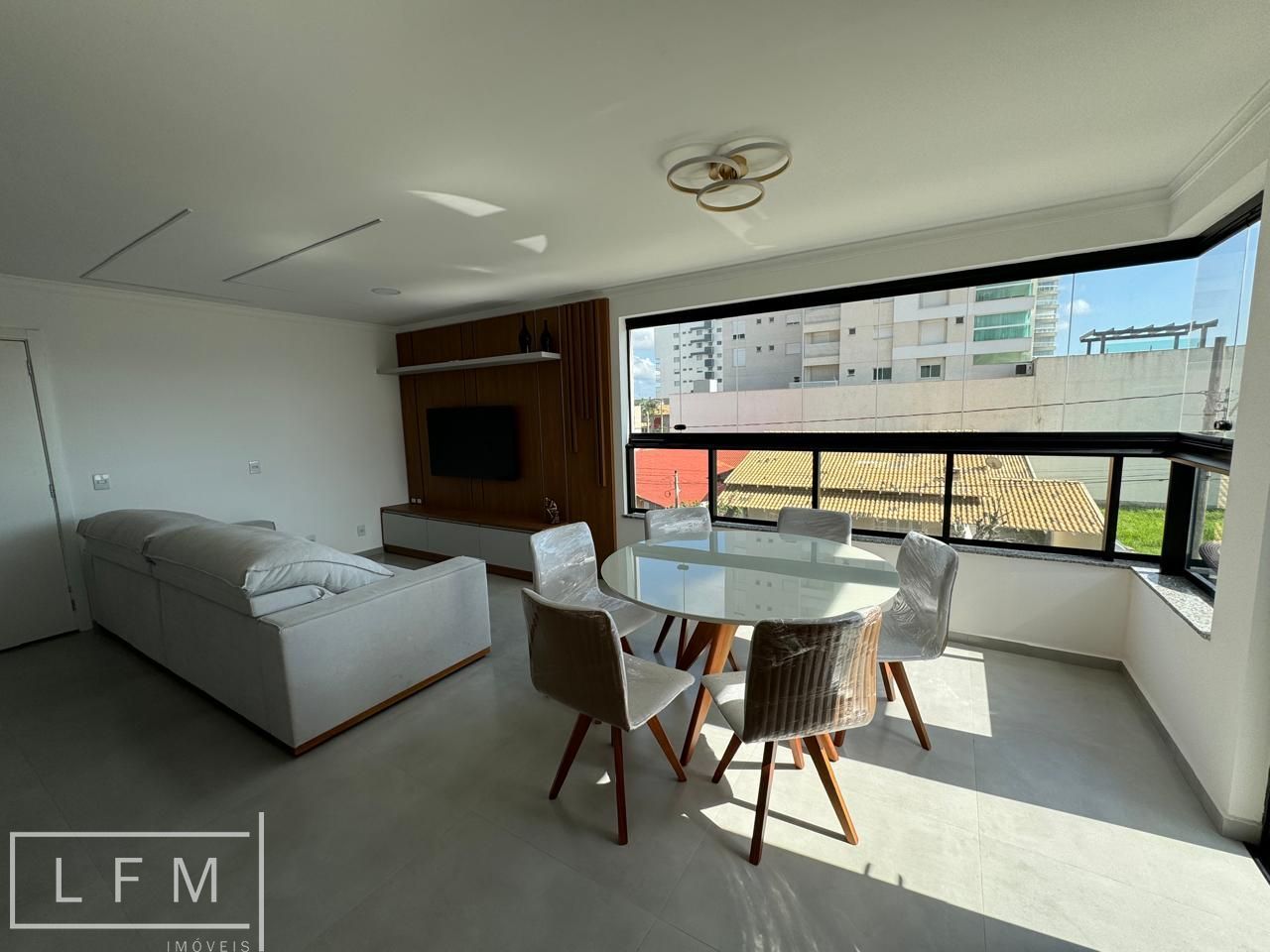 Apartamento à venda com 3 quartos, 169m² - Foto 13