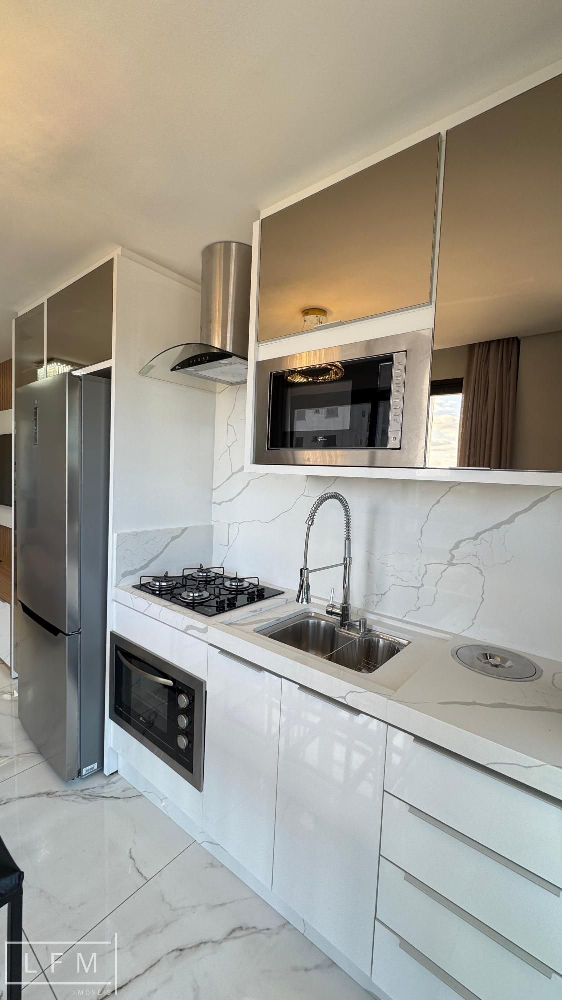 Apartamento novo no centro de balneário piçarras