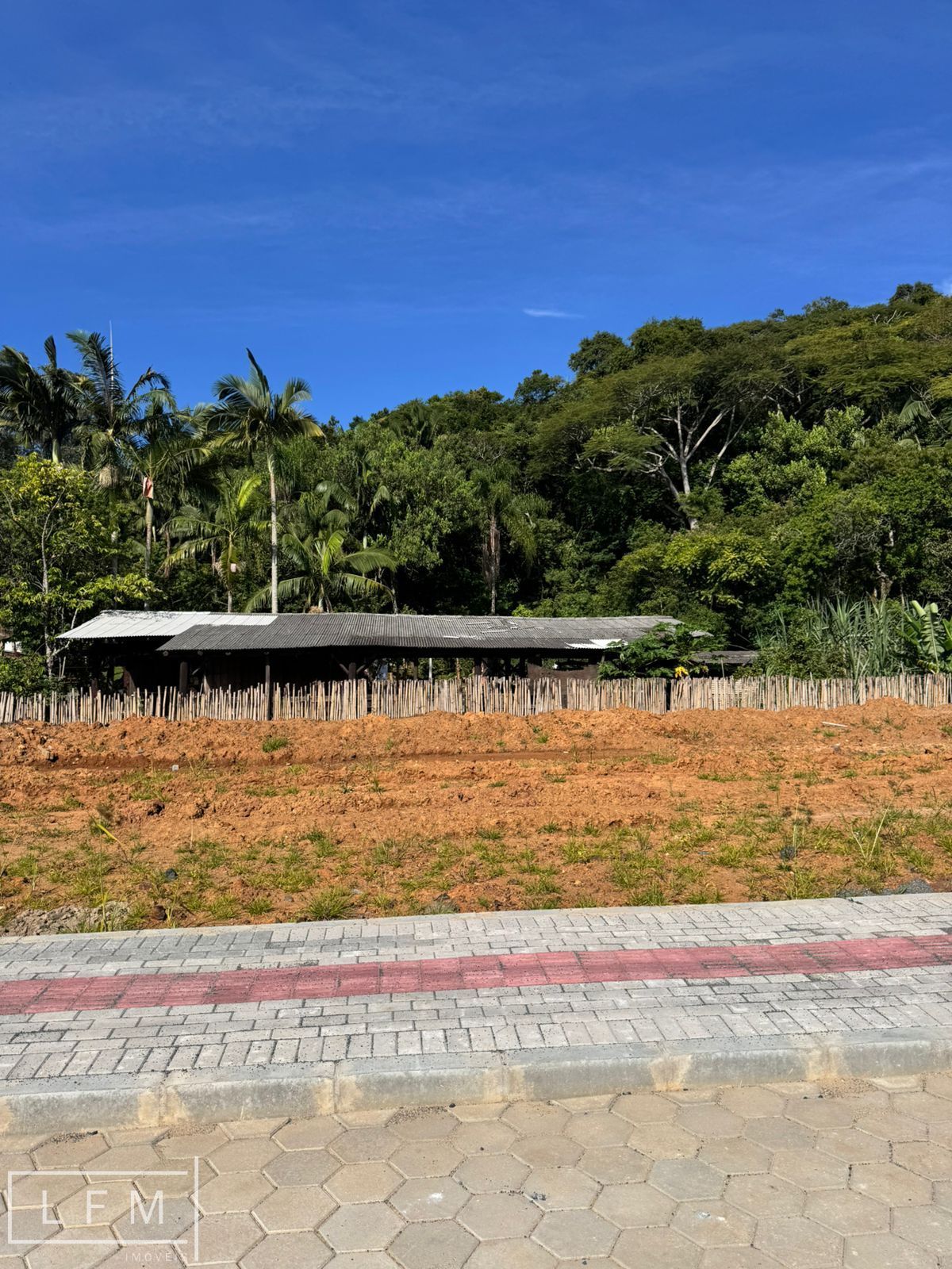 Terreno, 300 m² - Foto 1
