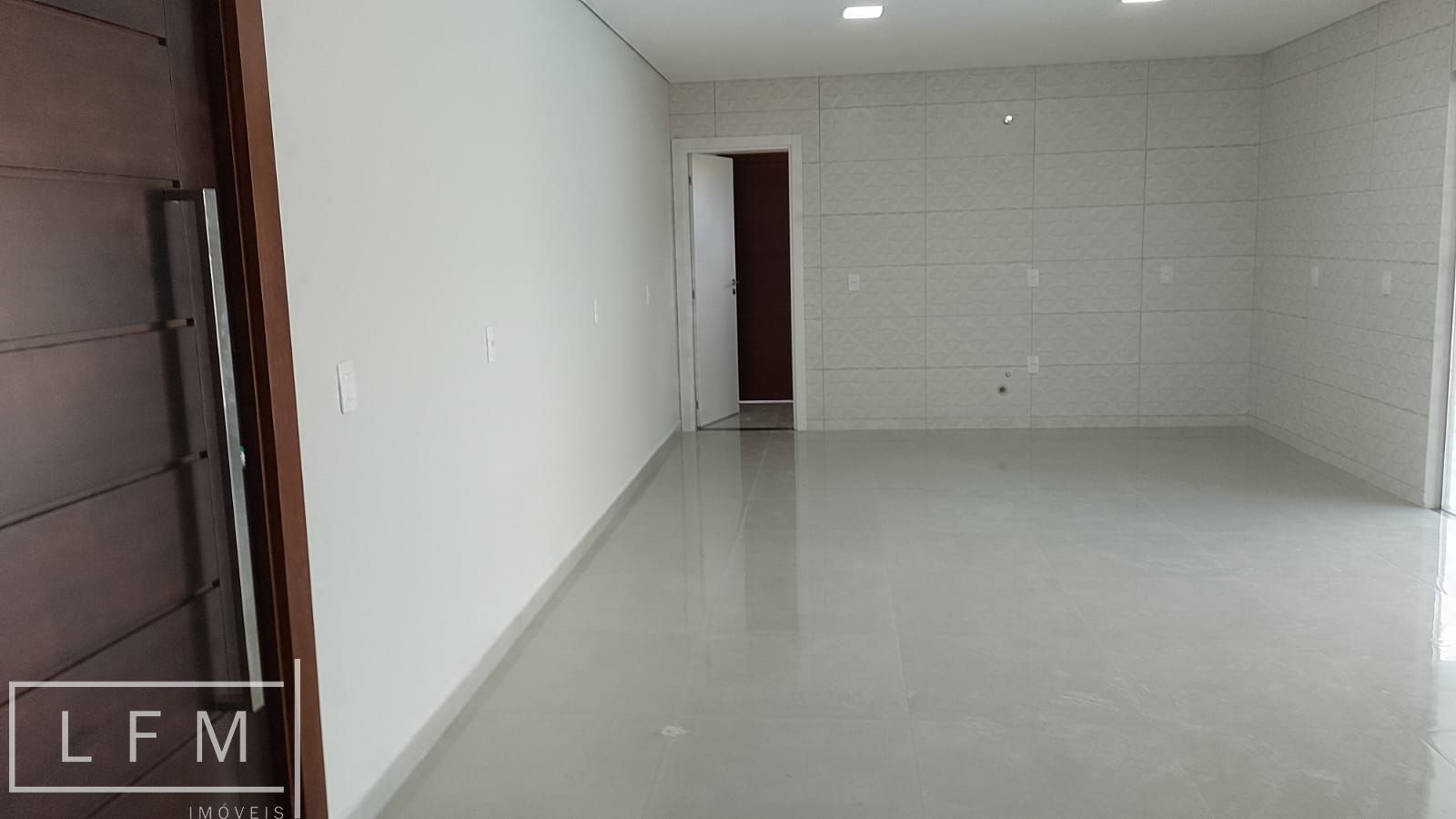 Casa à venda com 3 quartos, 200m² - Foto 24