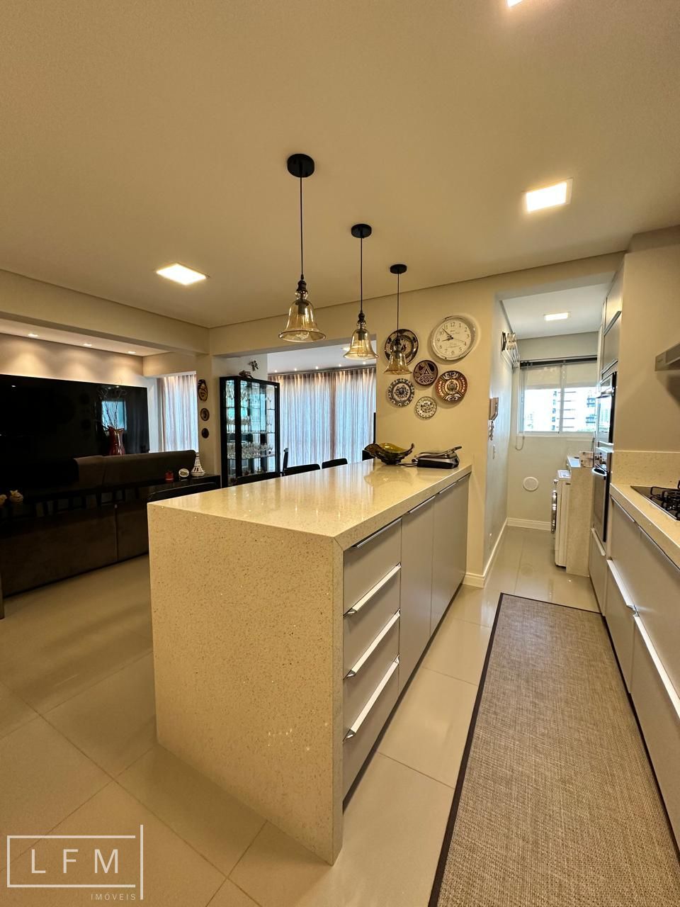 Apartamento mobiliado em home club