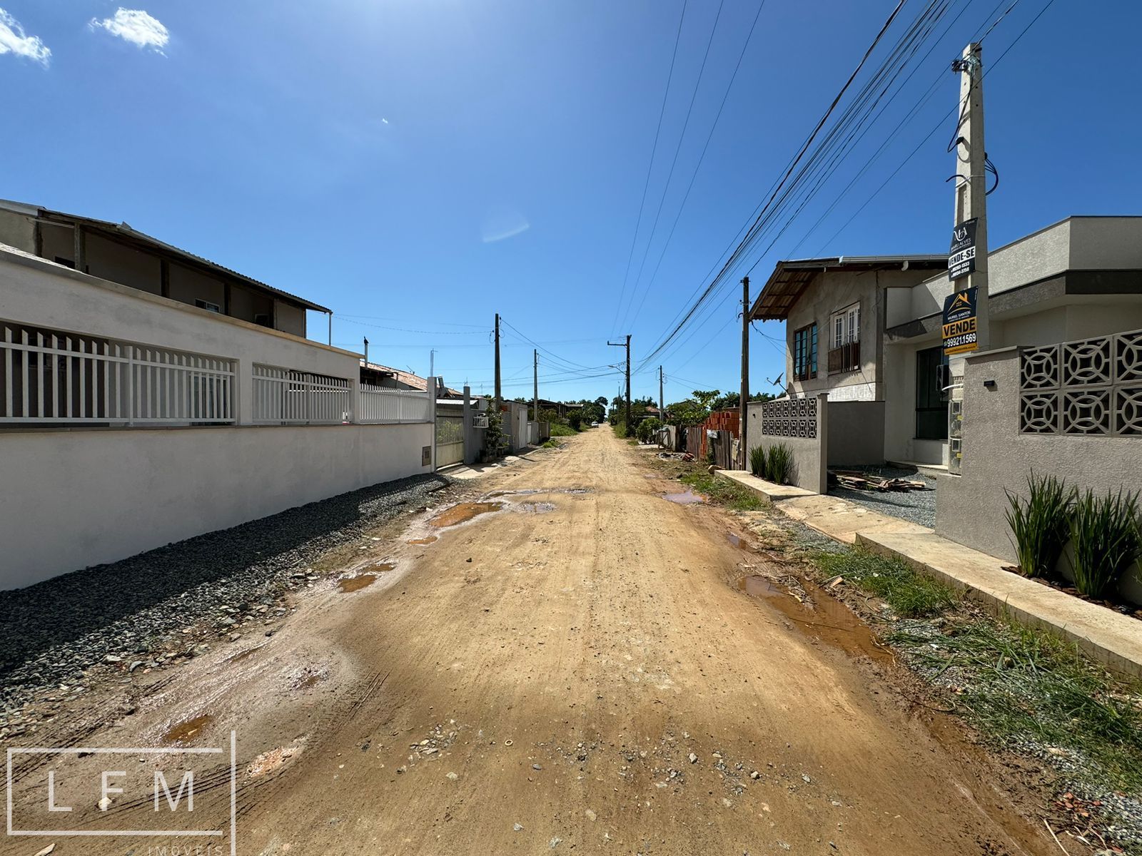 Casa à venda com 2 quartos, 70m² - Foto 26