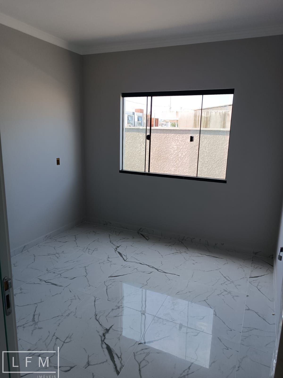 Casa à venda com 3 quartos, 73m² - Foto 11