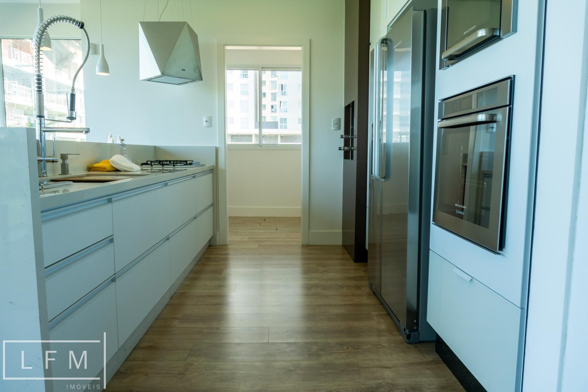 Apartamento geardino frente mar em Balneário Piçarras Sc