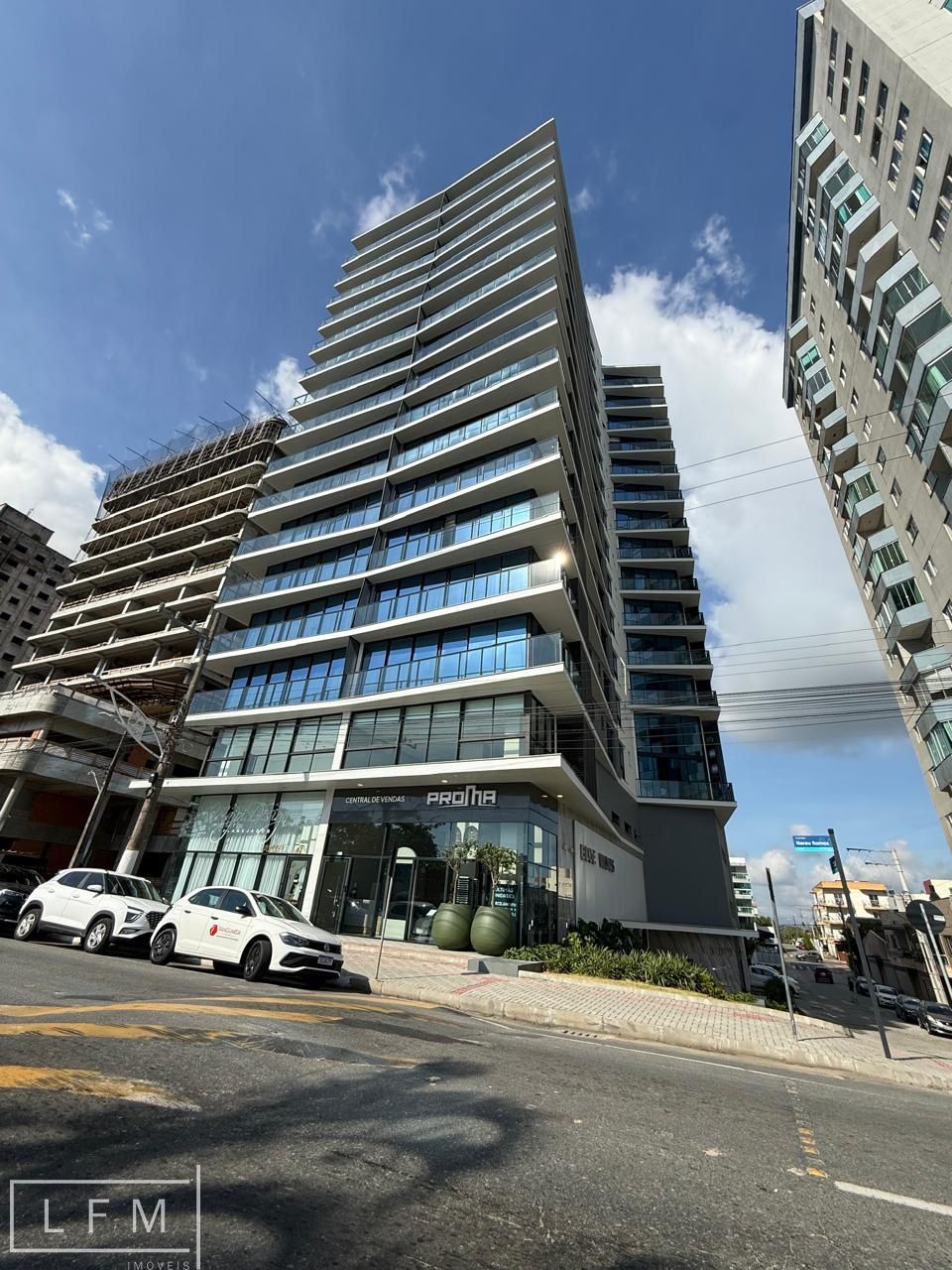 Apartamento à venda  no Centro - Balneário Piçarras, SC. Imóveis