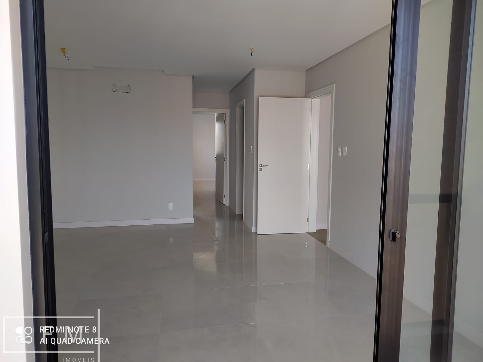 Apartamento à venda com 2 quartos, 60m² - Foto 12