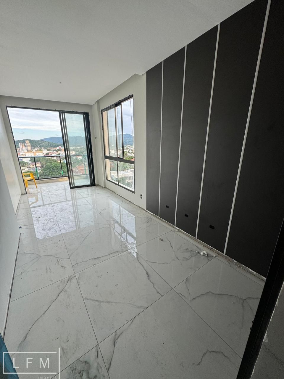 Apartamento à venda com 3 quartos, 99m² - Foto 17