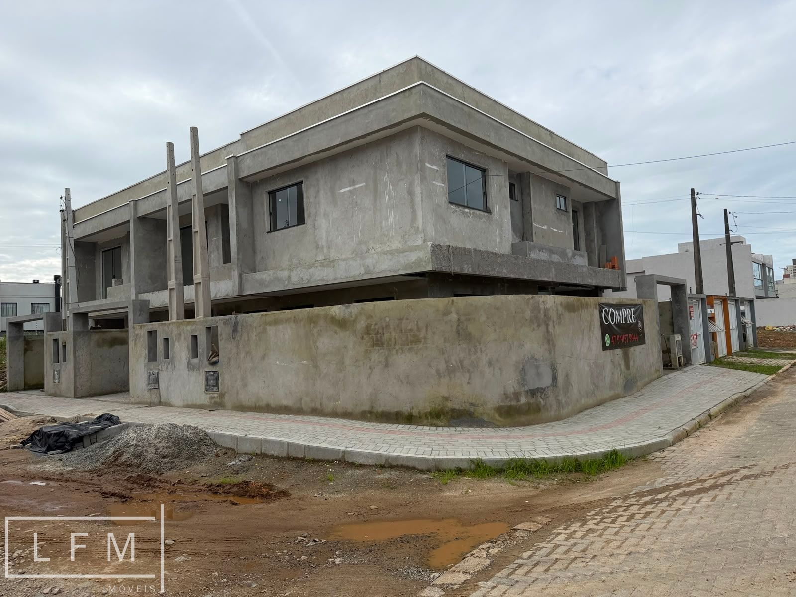 Sobrado alto padrão em balneário piçarras sc