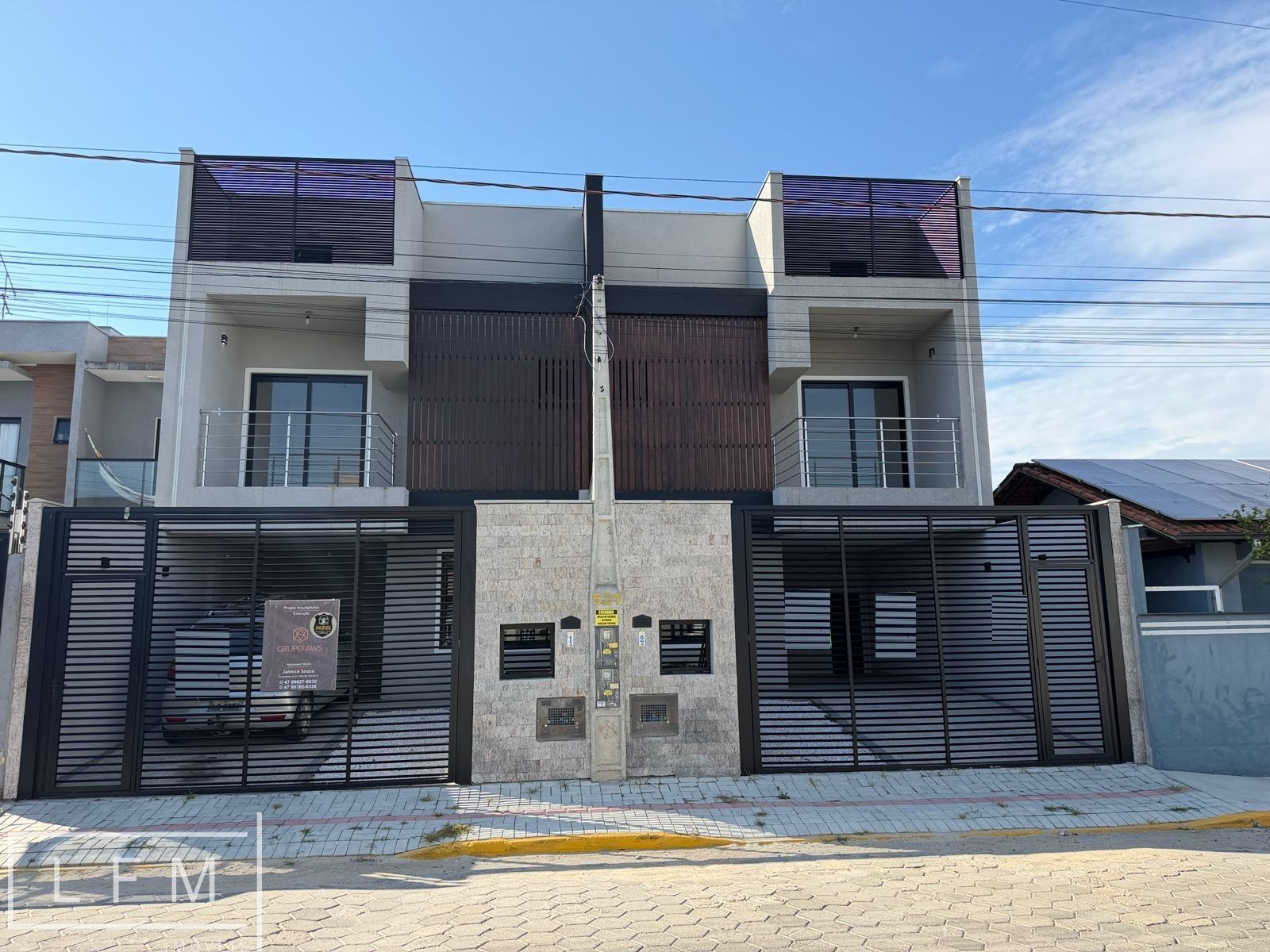 Sobrado à venda  no Itacolomi - Balneário Piçarras, SC. Imóveis