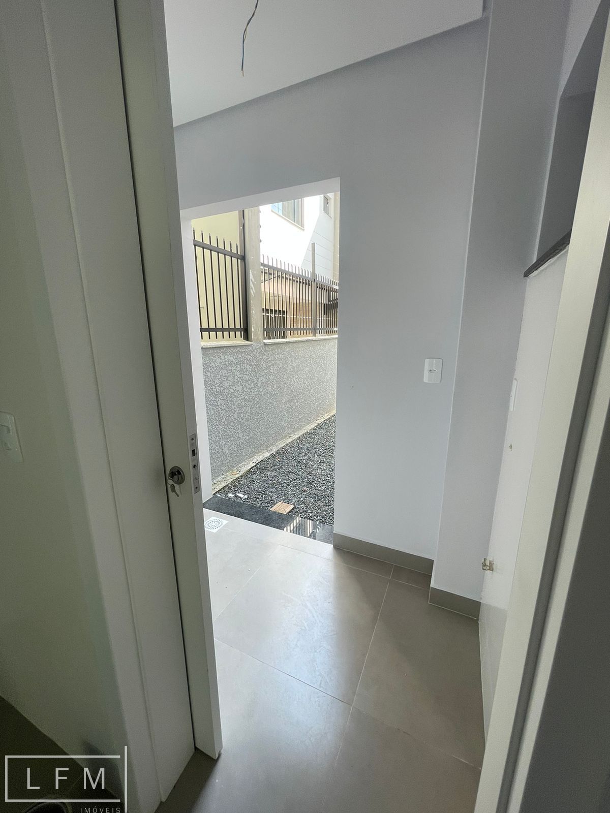 Apartamento à venda com 2 quartos, 75m² - Foto 13