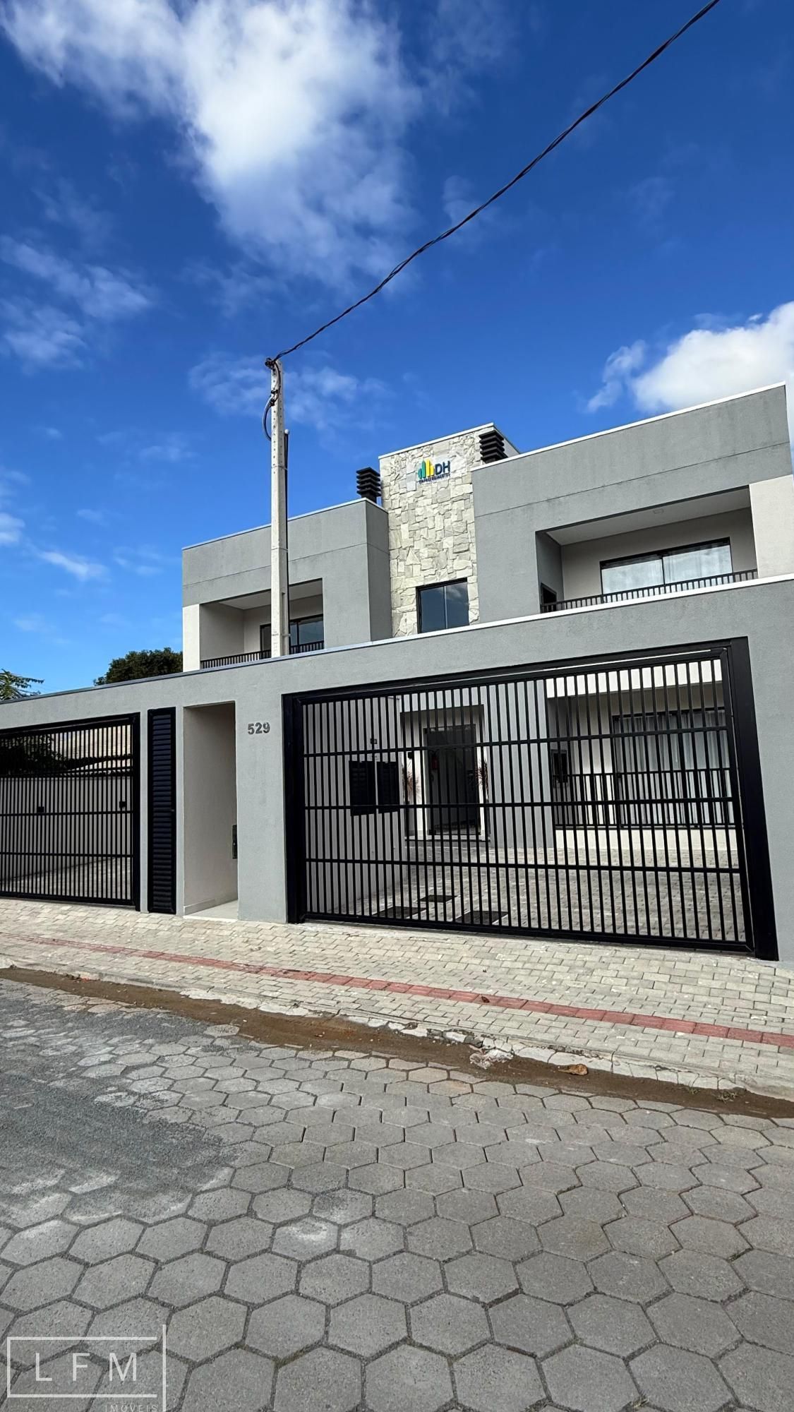 Apartamento à venda  no Itacolomi - Balneário Piçarras, SC. Imóveis