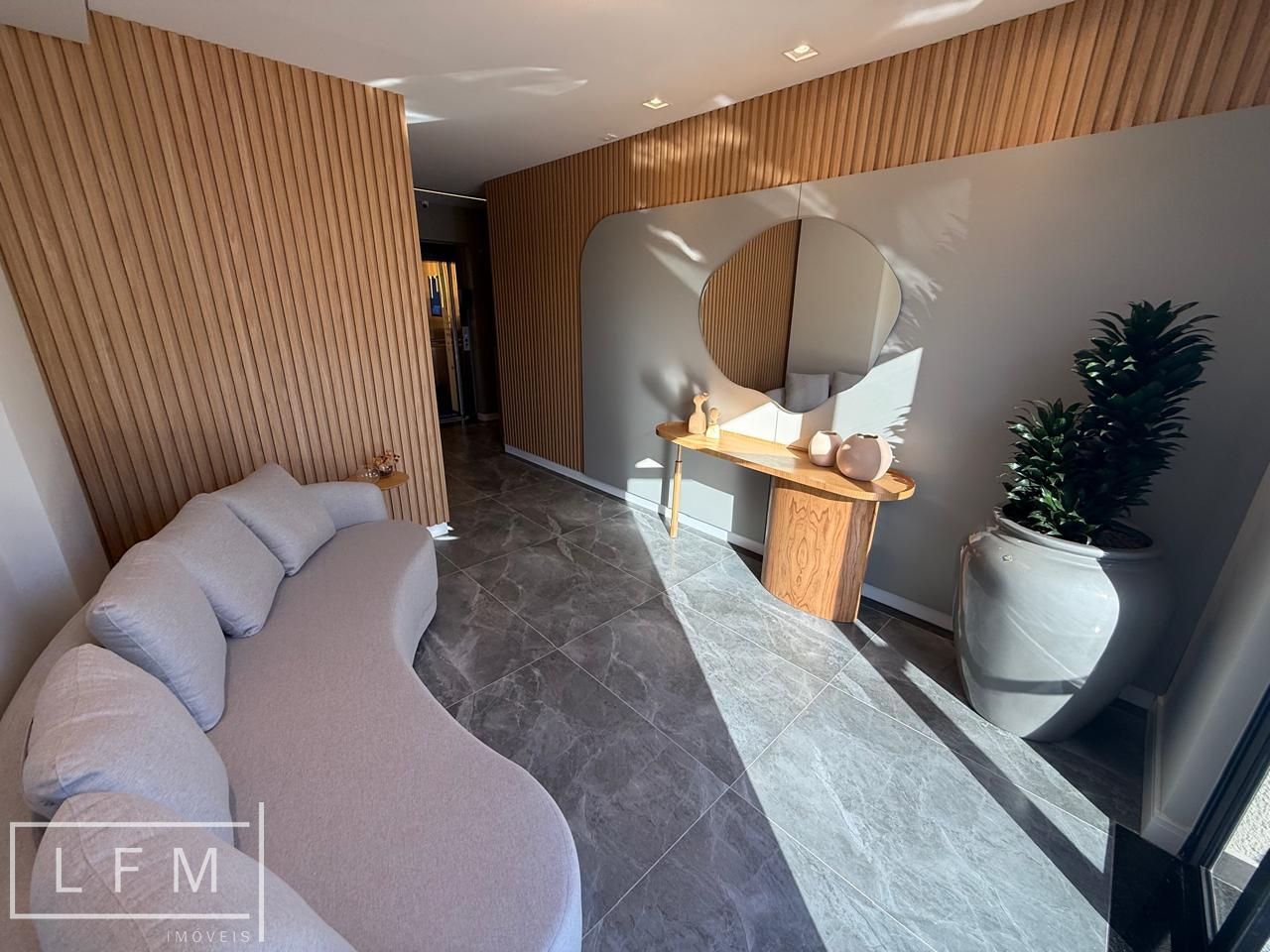Apartamento pronto para morar no centro de Balneário Piçarras Sc