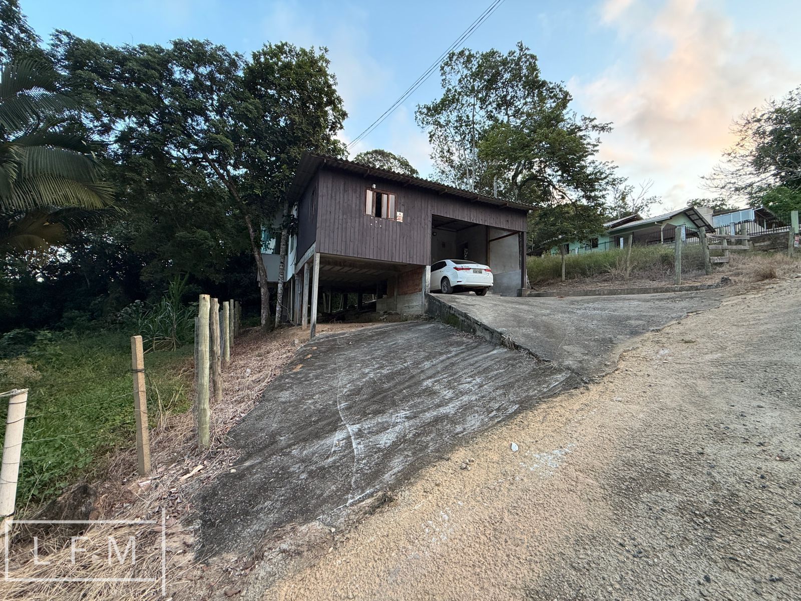 Casa no interior de barra velha