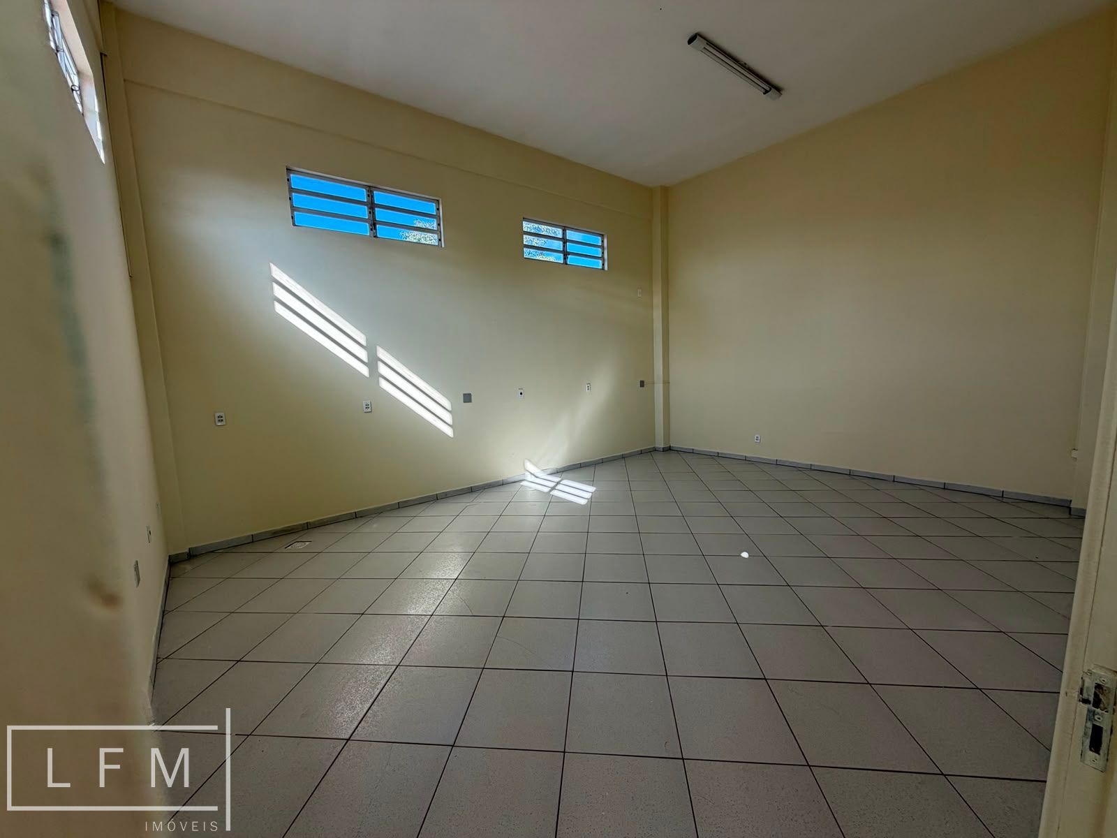 Depósito-Galpão, 865 m² - Foto 17