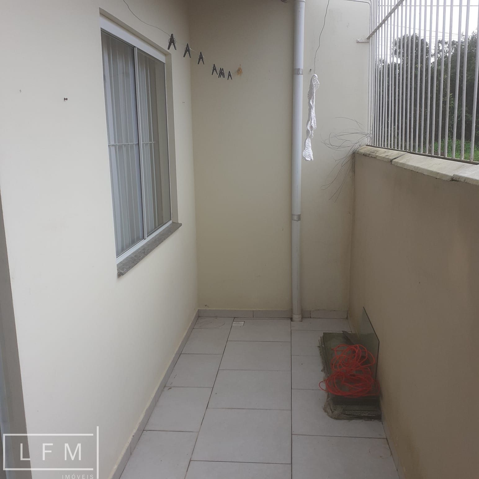 Casa à venda com 2 quartos, 60m² - Foto 18