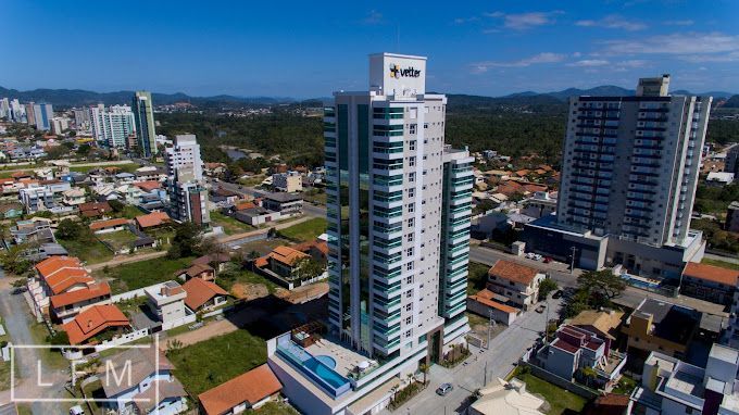 Apartamento à venda com 2 quartos, 96m² - Foto 1