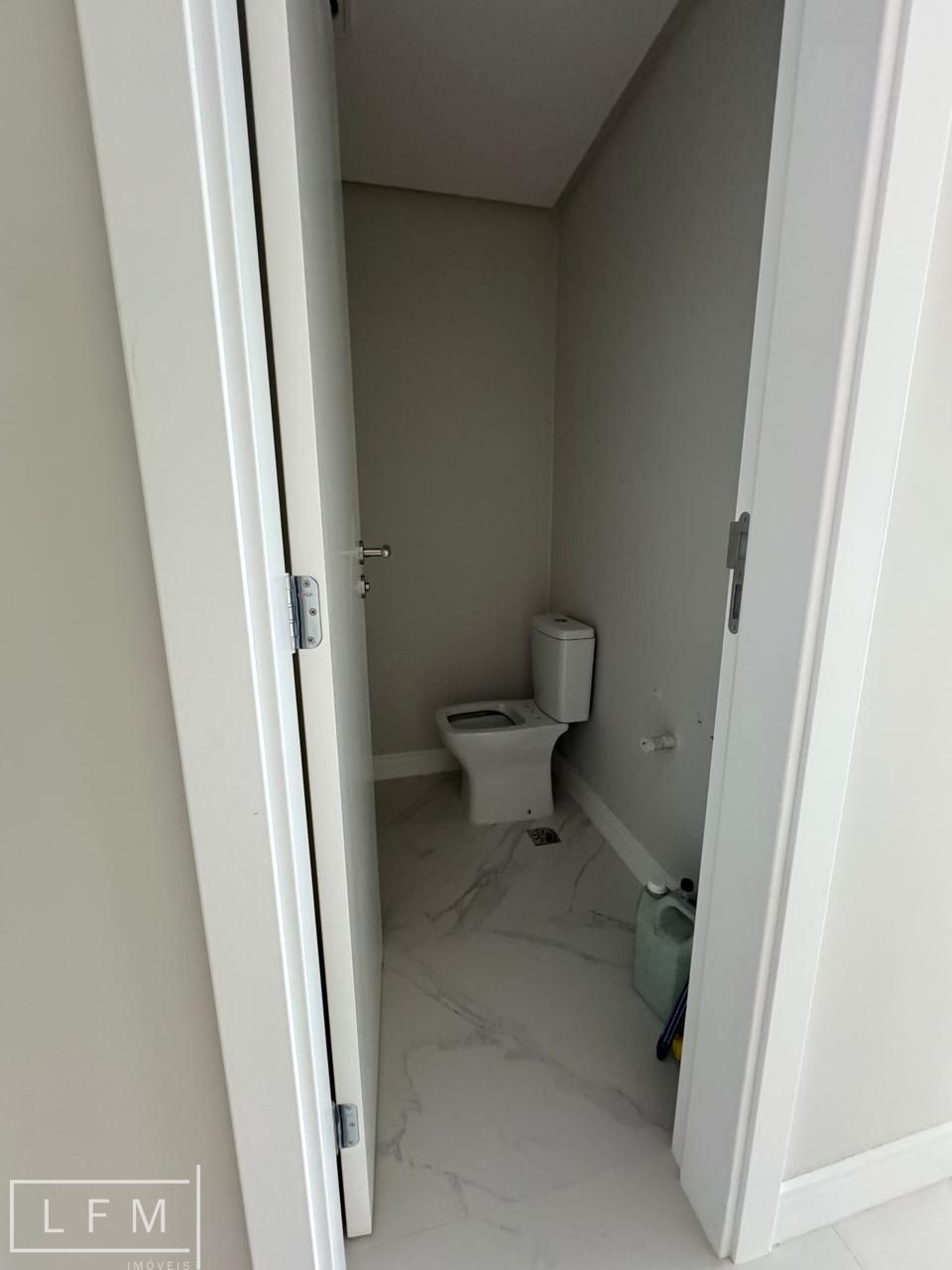 Apartamento à venda com 3 quartos, 140m² - Foto 23