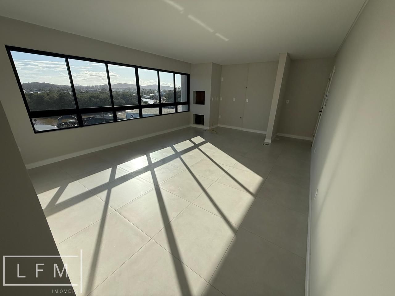 Apartamento pronto para morar no centro de Balneário Piçarras Sc