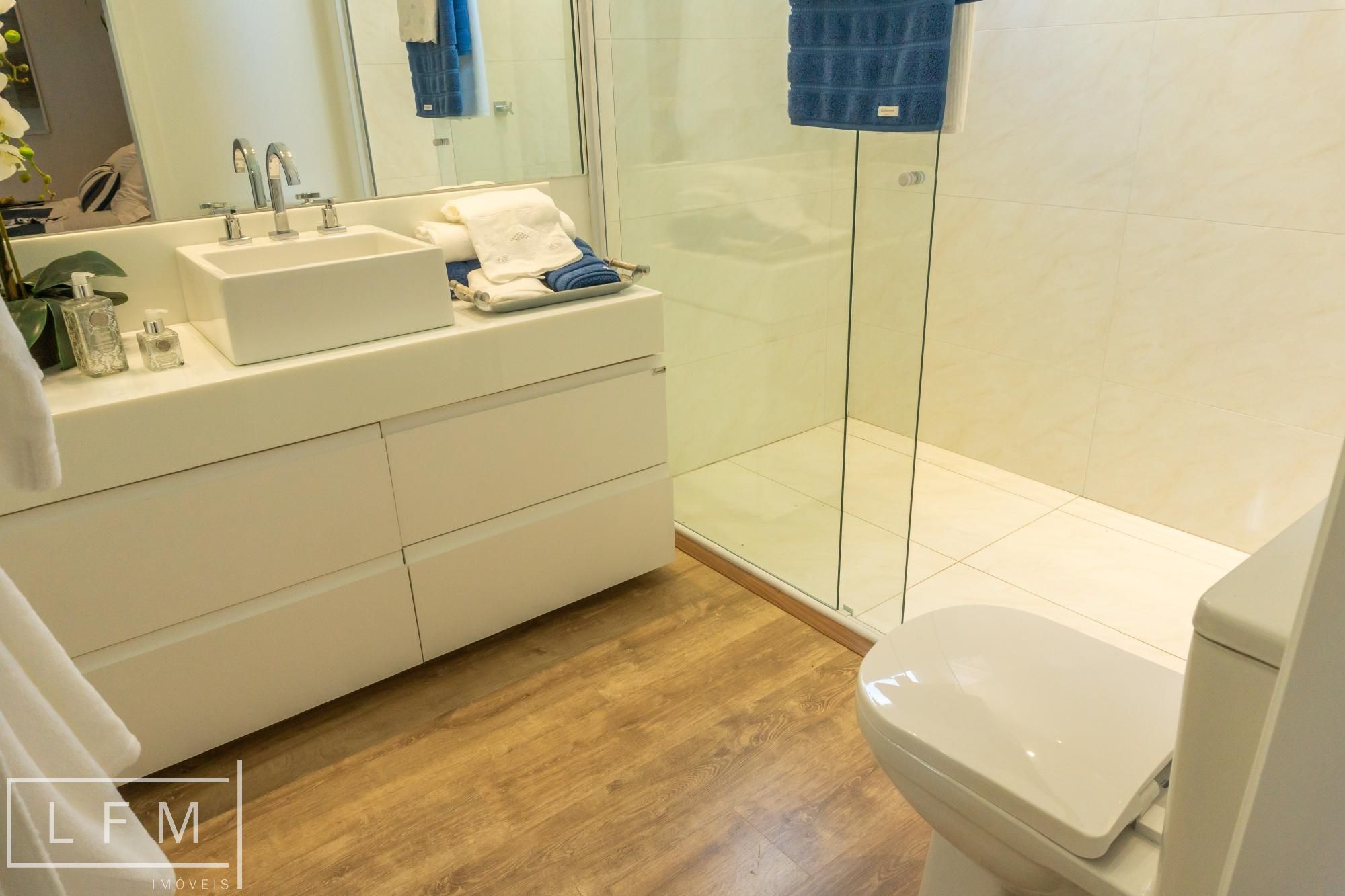 Apartamento geardino frente mar em Balneário Piçarras Sc