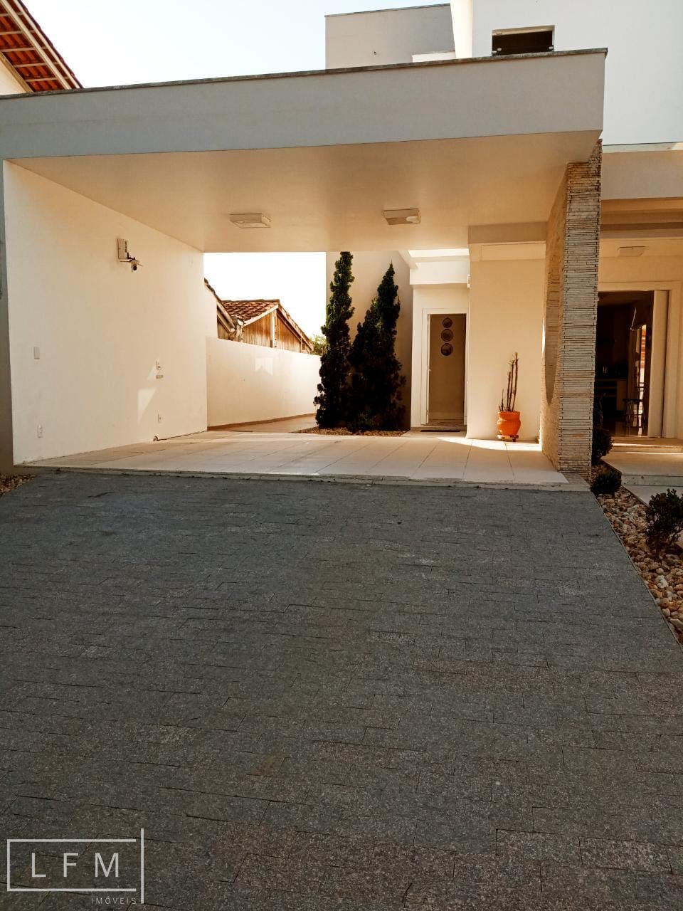 Casa, 4 quartos, 240 m² - Foto 8