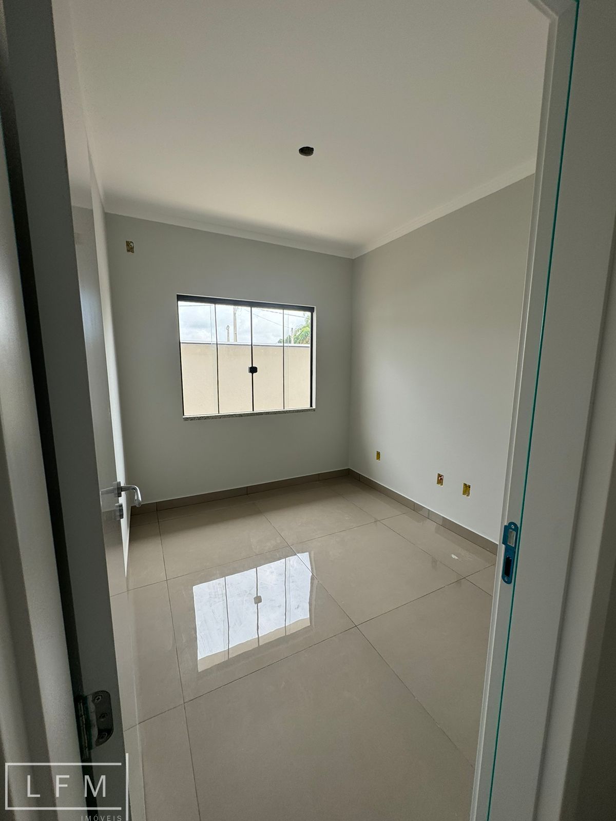 Casa à venda com 2 quartos, 72m² - Foto 8
