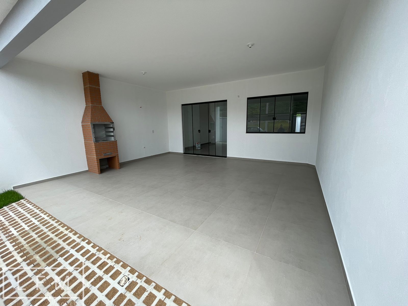 Casa à venda com 3 quartos, 104m² - Foto 4