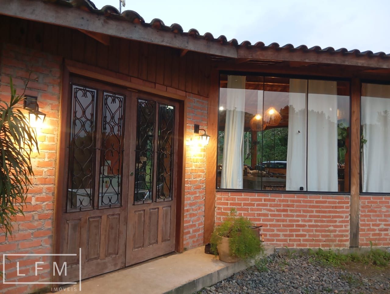 Sitio a venda em são joao do itaperiu sc