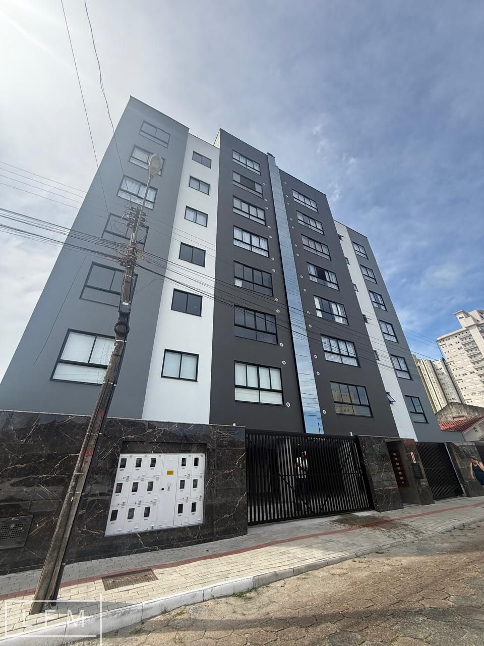 Apartamento à venda  no Centro - Balneário Piçarras, SC. Imóveis