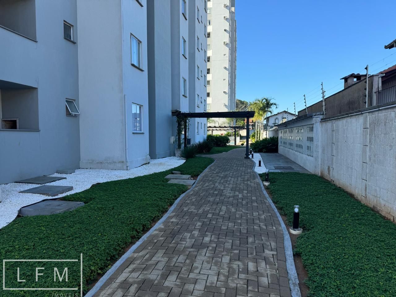 Apartamento à venda com 2 quartos, 60m² - Foto 17