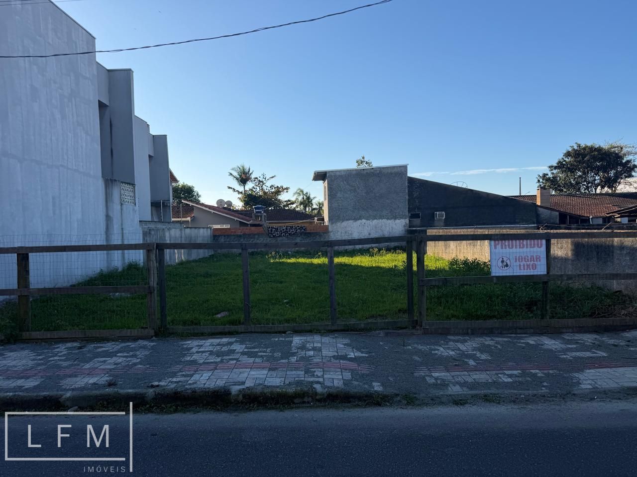 Terreno, 300 m² - Foto 1