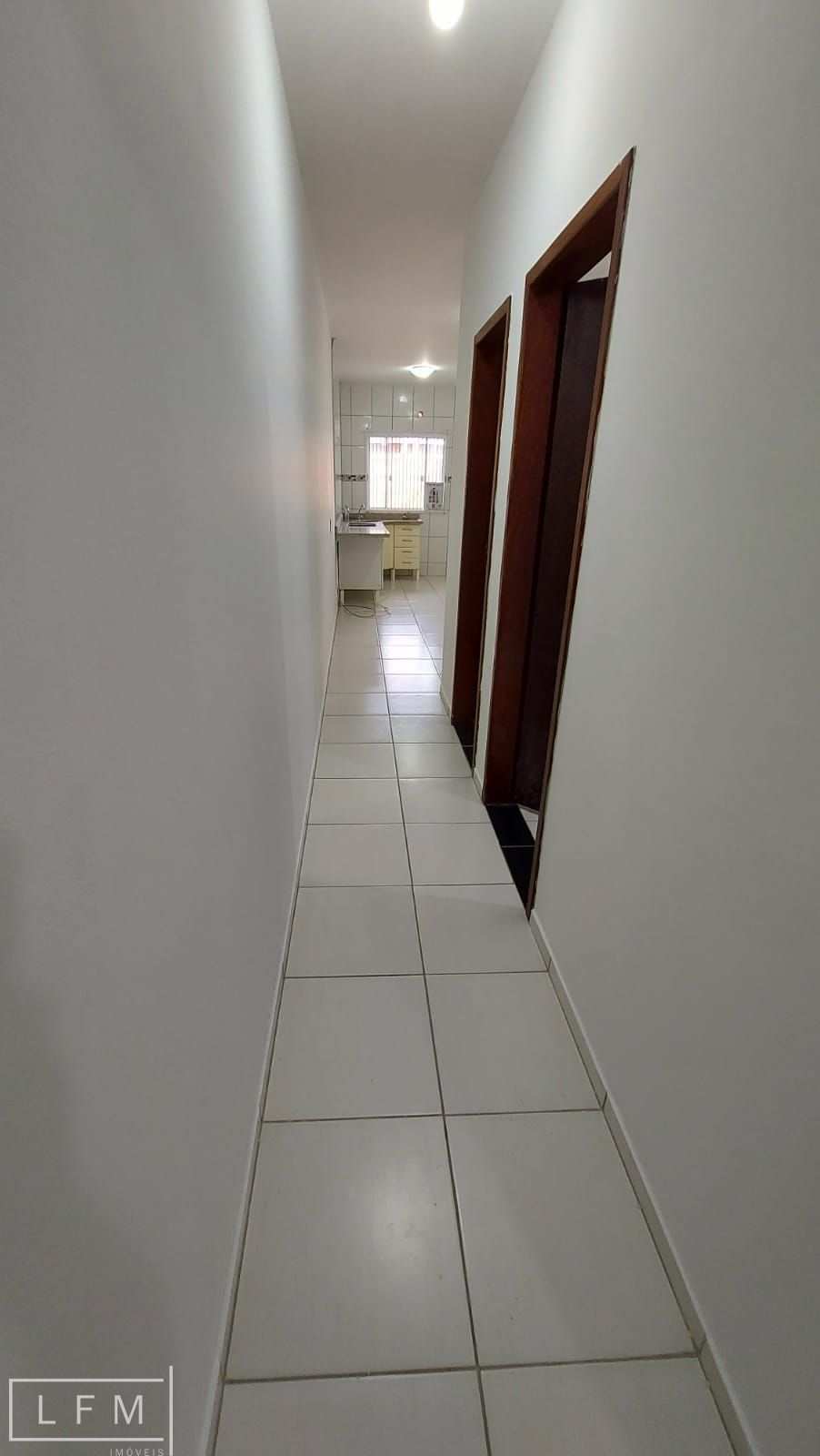 Casa à venda com 2 quartos, 68m² - Foto 12